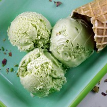 Pistachio with Pieces Gelato Alternate Image